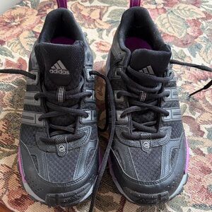 Adidas Questar Trail women's sneakers in black and purple size 9.5